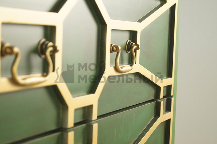 Зеленый комод 