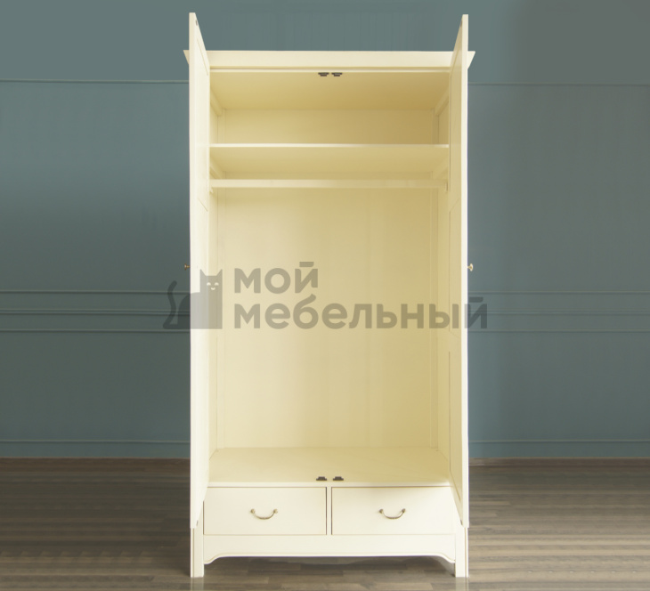 Бежeвый двухстворчатый шкаф 