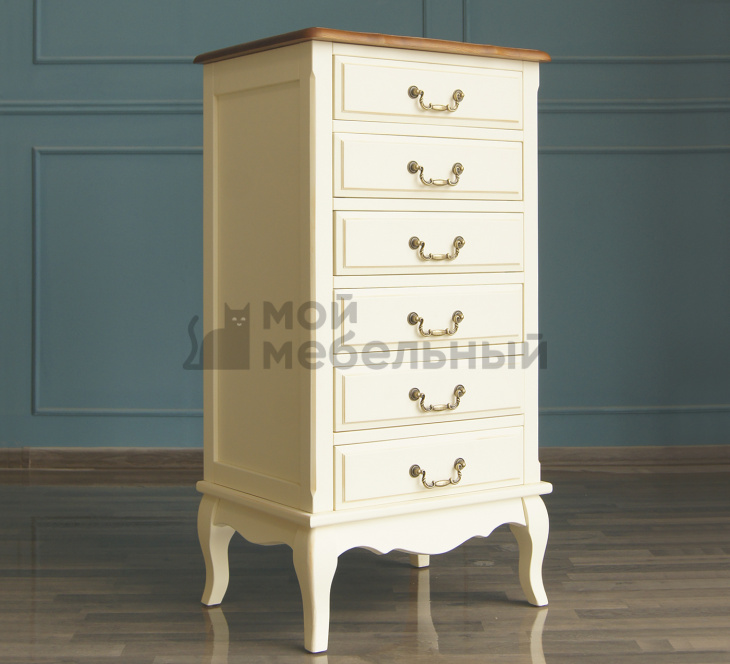 Маленький комод 