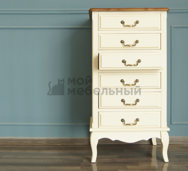 Маленький комод 