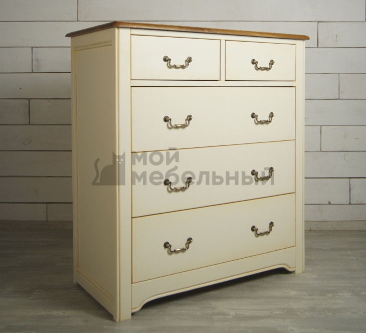 Бежевый комод 