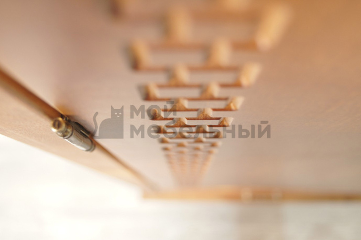 Шкаф двустворчатый 